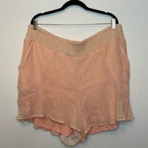 Torrid Pink and Cream Flowy Elastic Shorts Size 3X 22-24 NWT